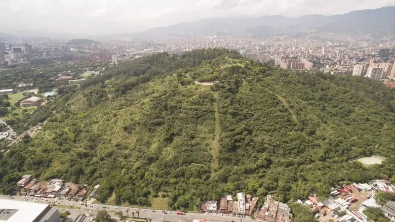 img Mirador Cerro El Volador en Medellín