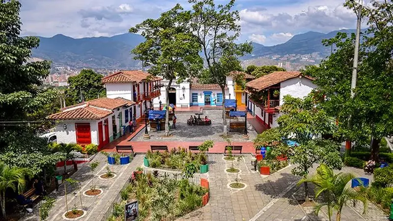 img Mirador Pueblito Paisa en Medellín